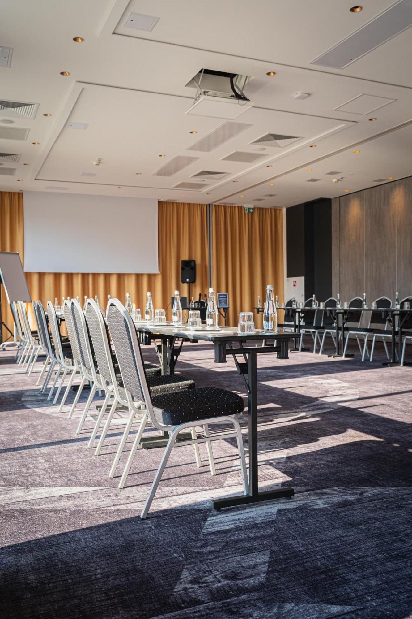 Stay Inn Hotel Warszawa 4*